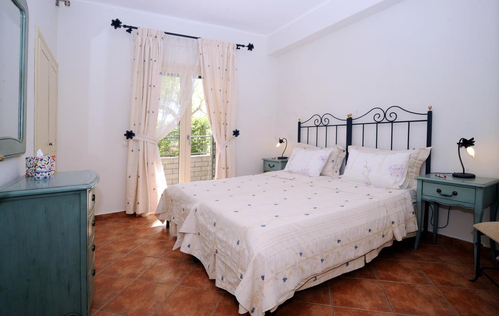 Stalakton Country Maisonettes Halikounas Room photo